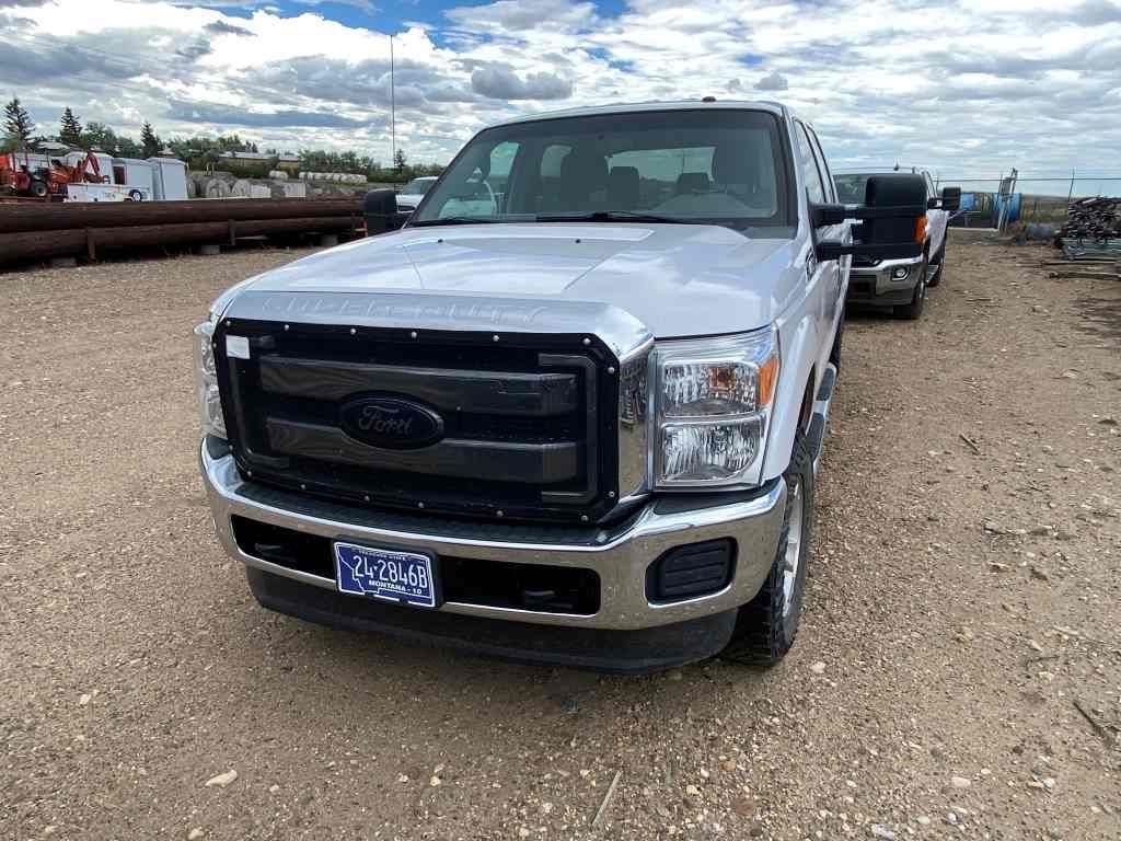 2016_Ford_F350_Super_Duty_Crew_Cab.jpg